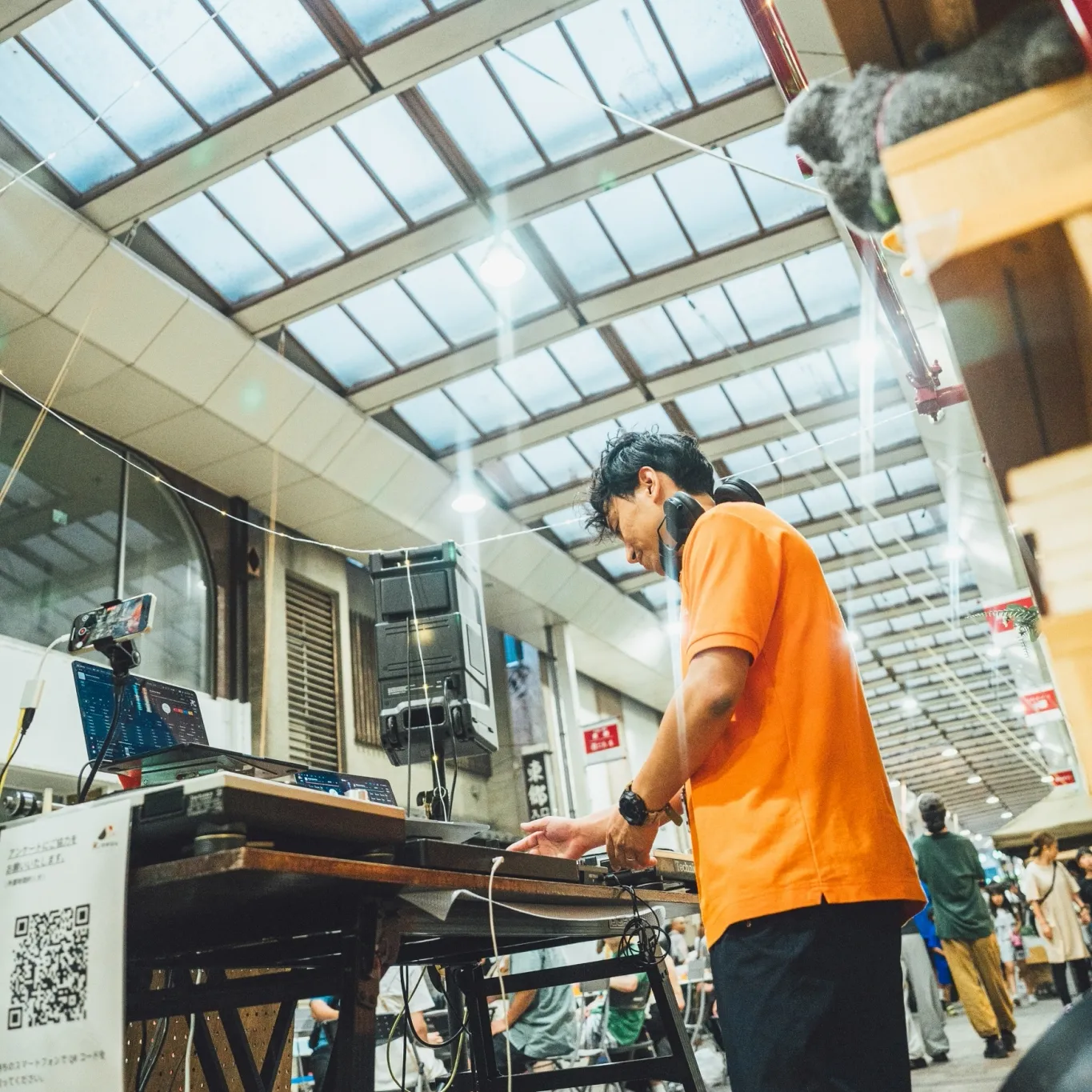 風街夕やけマルシェで使用されている音響機材とDJブース